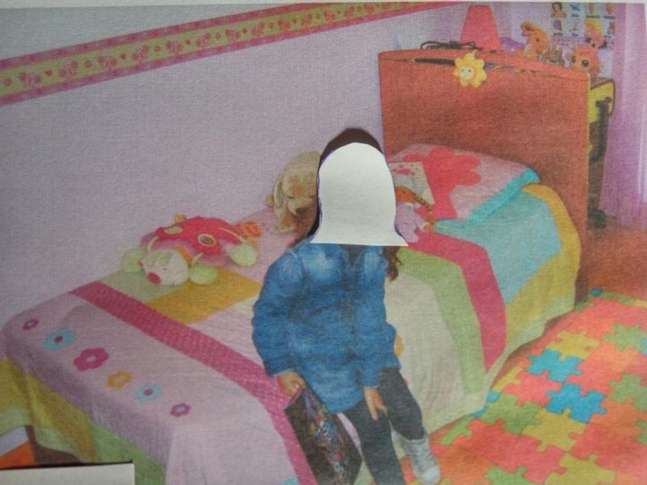 Quarto de criança da bebe confort em madeira maciça cor cerejeira