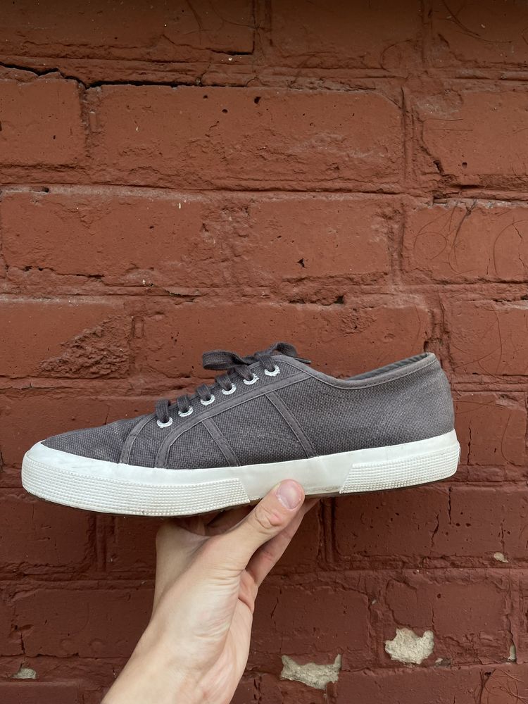 Кеди Superga (не Vans, Converse, Nike)