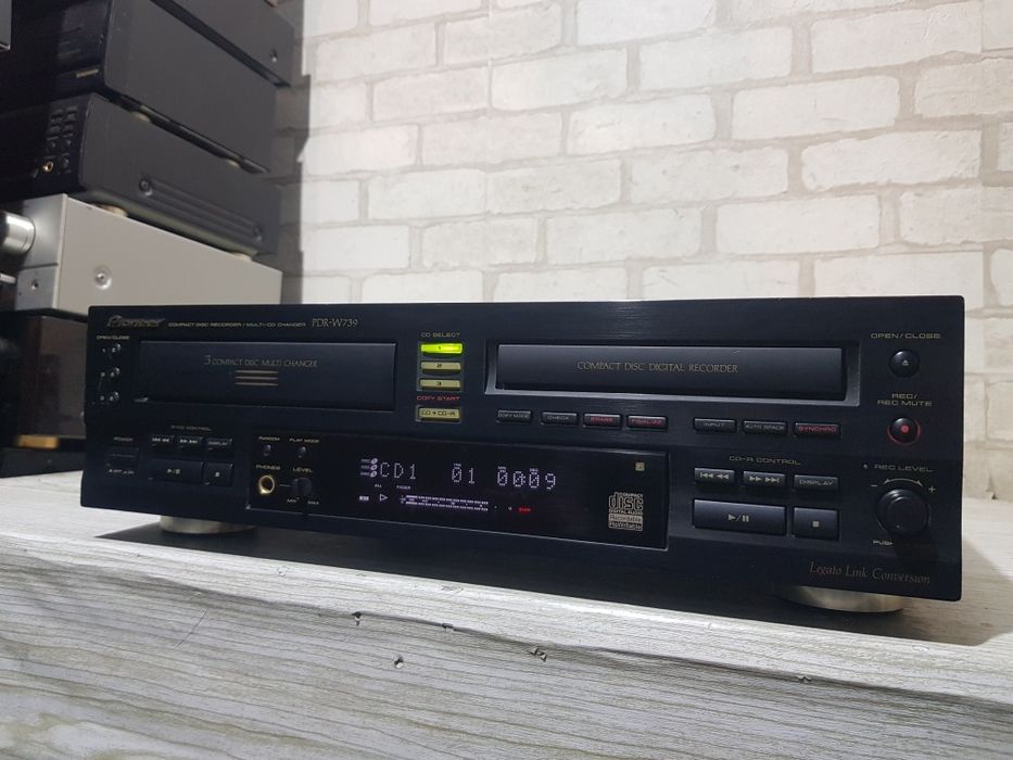 CD-рекордер/чейнджер Pioneer PDR-W 739 б/у з Німеччини
