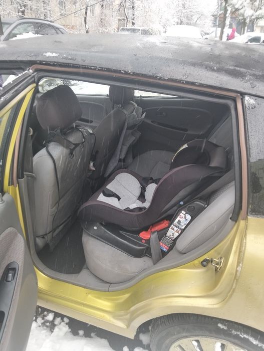 Кіа Ріо 1 покоління