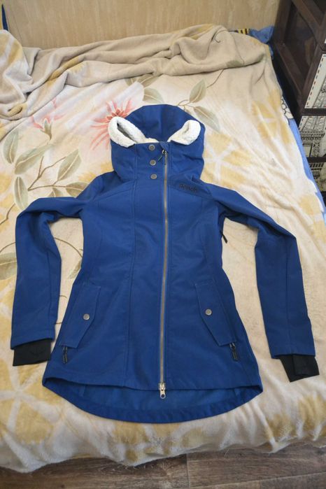 Женская ветровка, виндстоппер, софтшел бренда BENCH! Размер: XS(34)