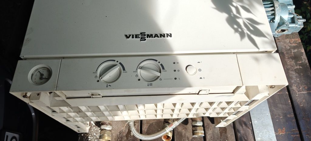 Kocioł gazowy dwufunkcyjny Viessmann  vitopend 100