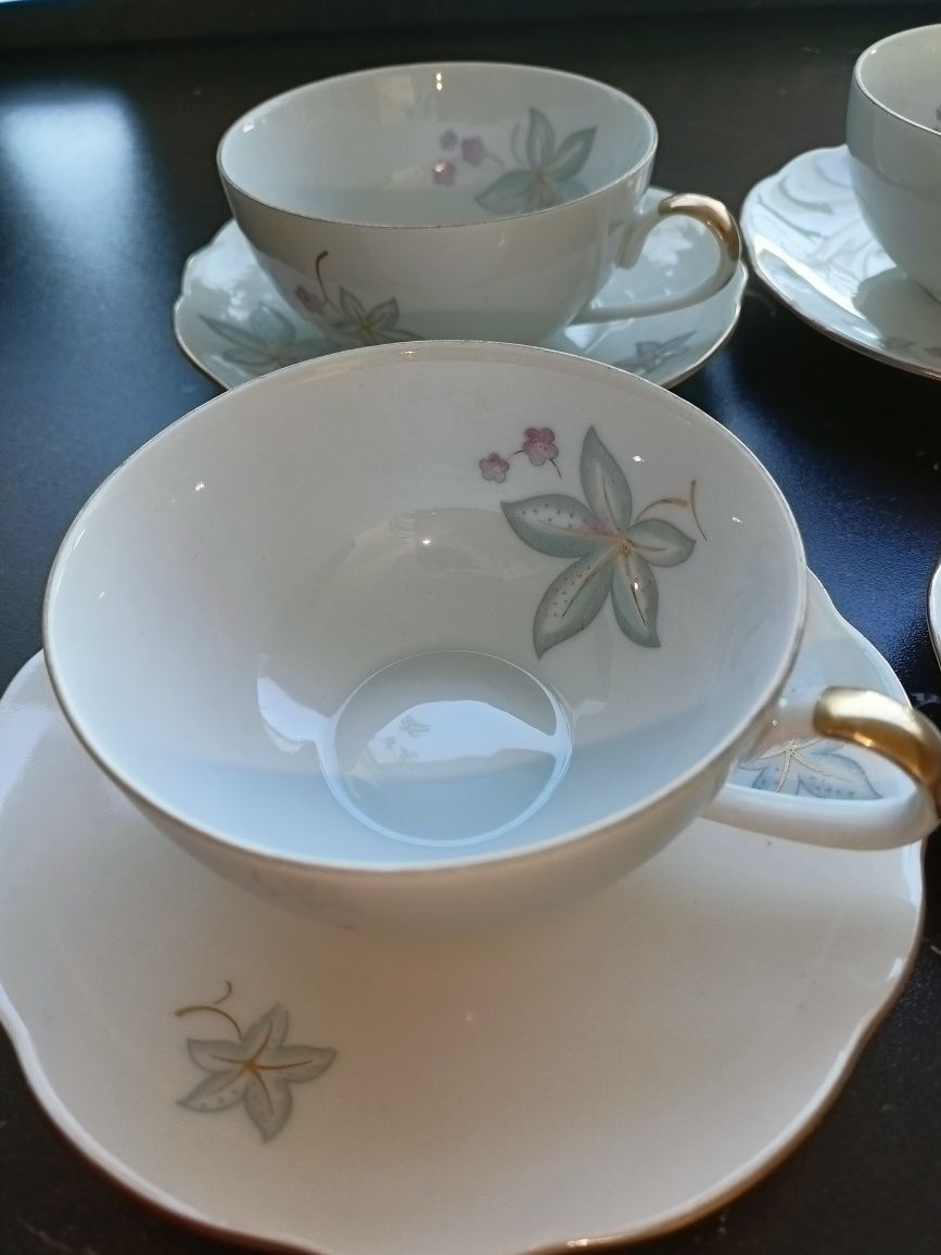 Komplet kawowy na 6 osób, filiżanki i spodki, porcelana