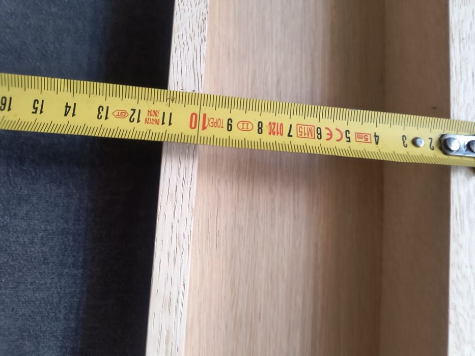 Dwie półki do zawieszenia