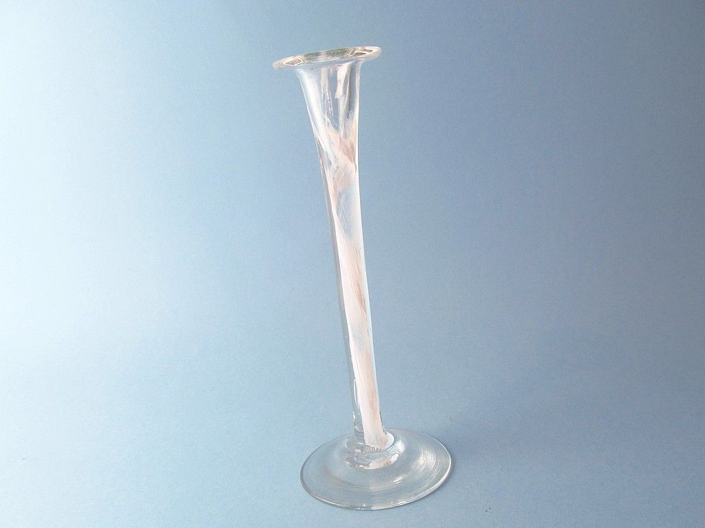 szkło artystyczne szklany świecznik
