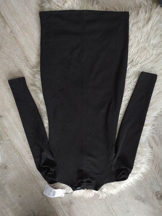 Czarna sukienka na długi rękaw XS