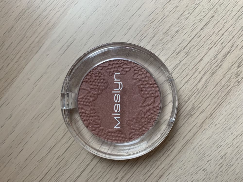 Róż Misslyn lingerie blush