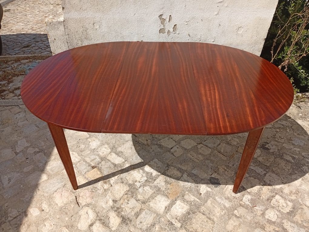 Mesa e 6 cadeiras Olaio