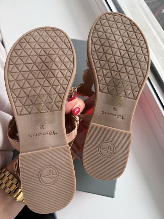 Нові шкіряні літні жіночі босоніжки сандалі tamaris, 38 розмір