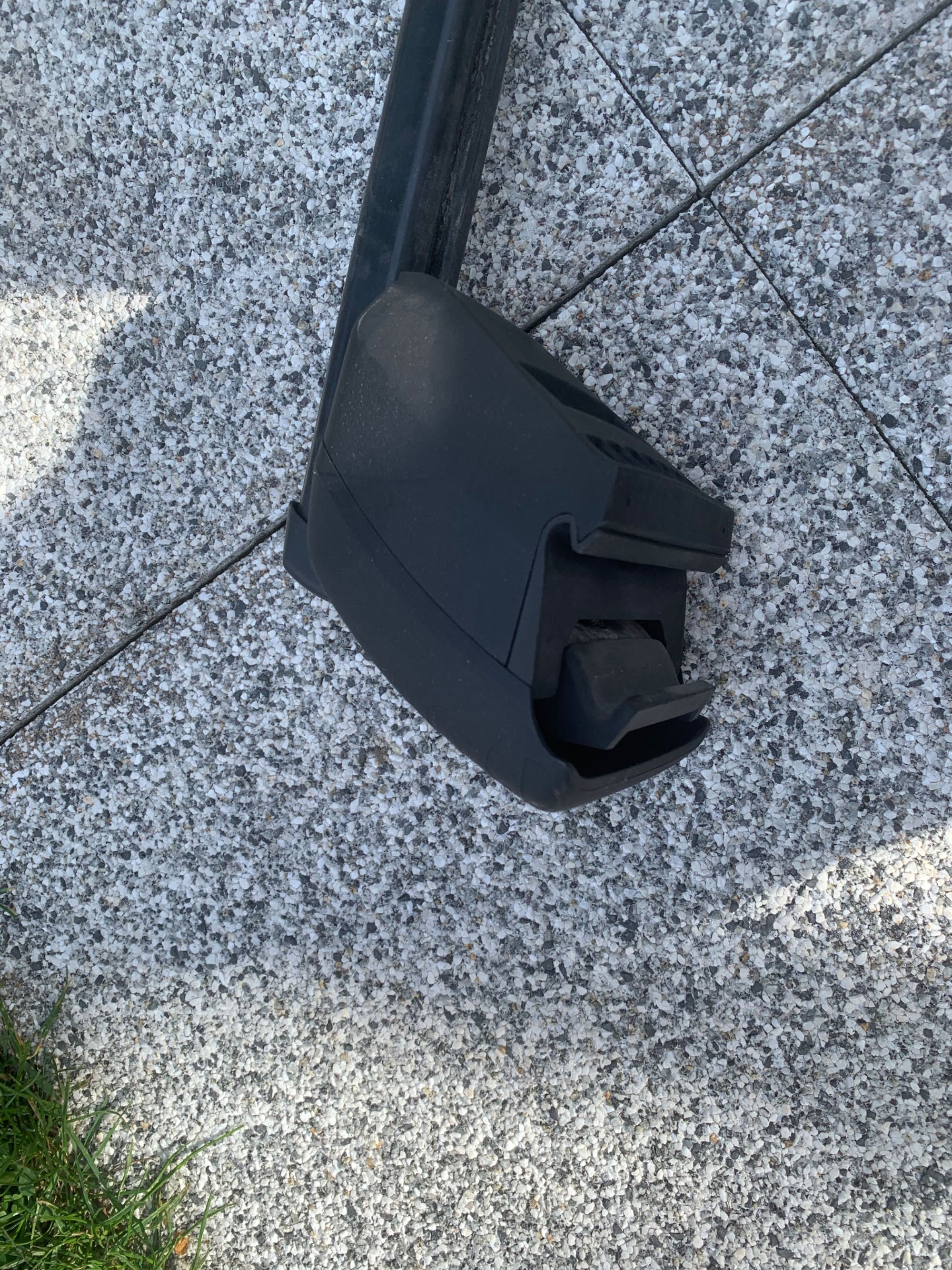 Bagażnik dachowy, belki na relingi Volvo