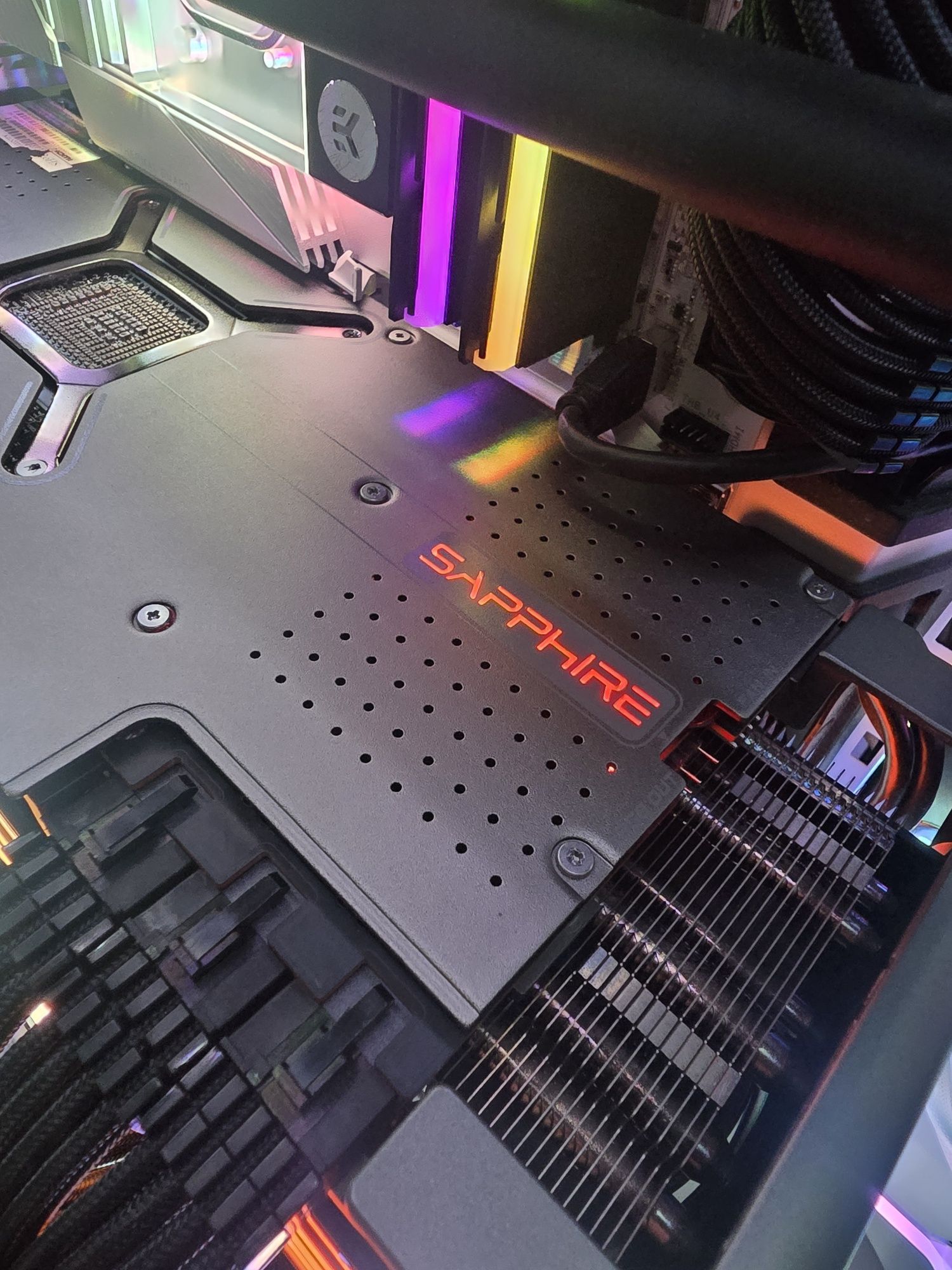 Gráfica Sapphire Nitro+ Radeon RX 7900 XTX Gaming OC Vapor-X 24GB GDDR
