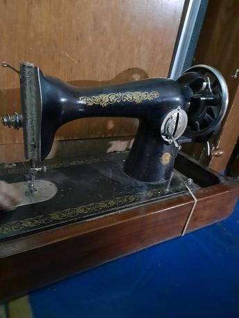 Старая Швейная машинка