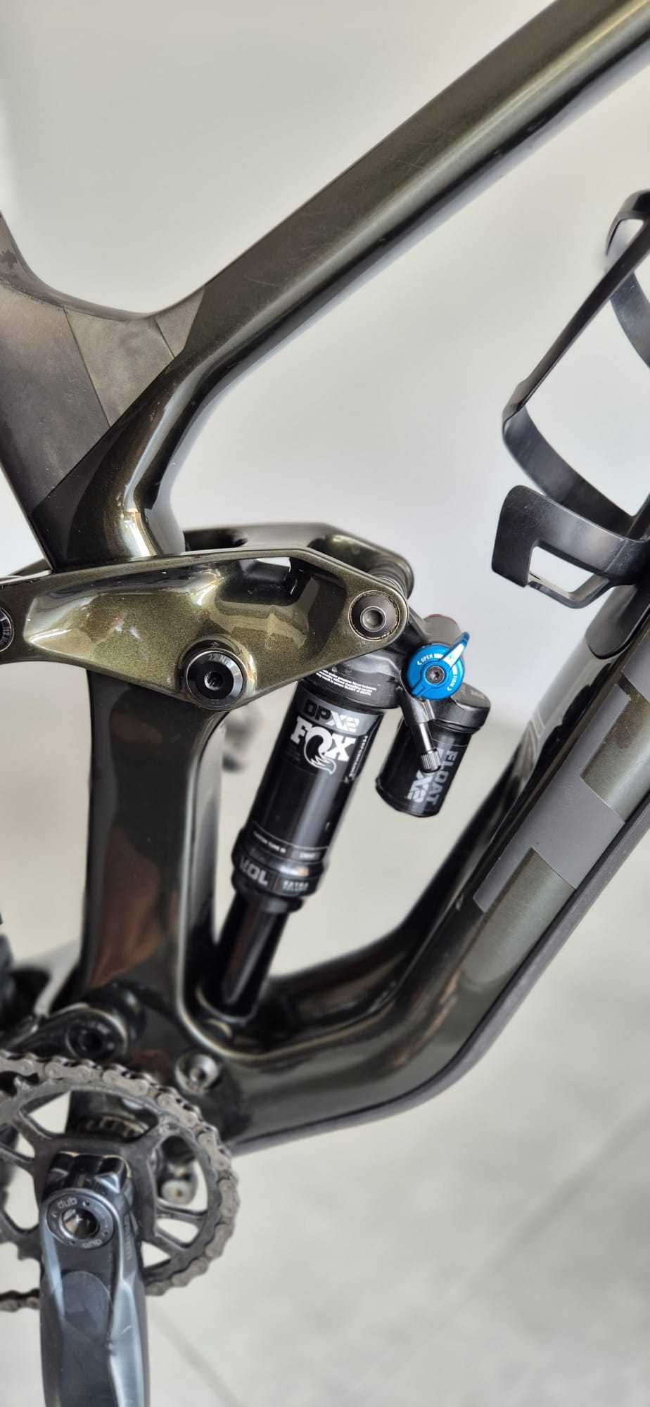 TREK Slash 9.7 M carbon