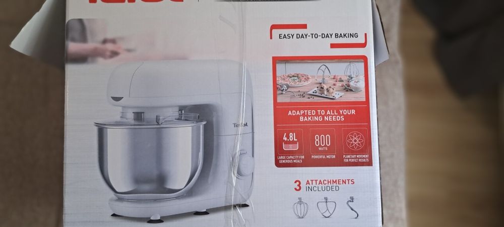 Планетарный миксер/Кухонний комбайнTefal BAKE ESSENTIAL QB160138