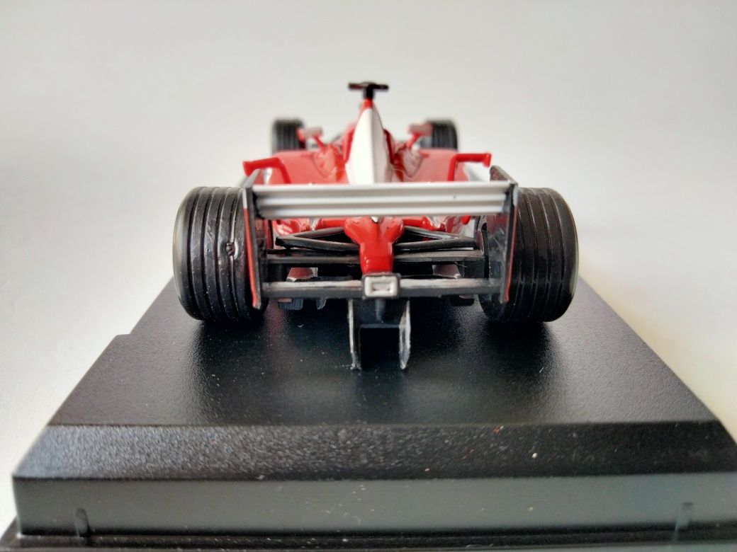 1:43 Ferrari F2002 #1 - Michael Schumacher (2002)