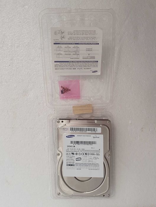 Samsung SP0411N Hard Drive, PANGO, vintage, NEW, 40GB64585048241154123