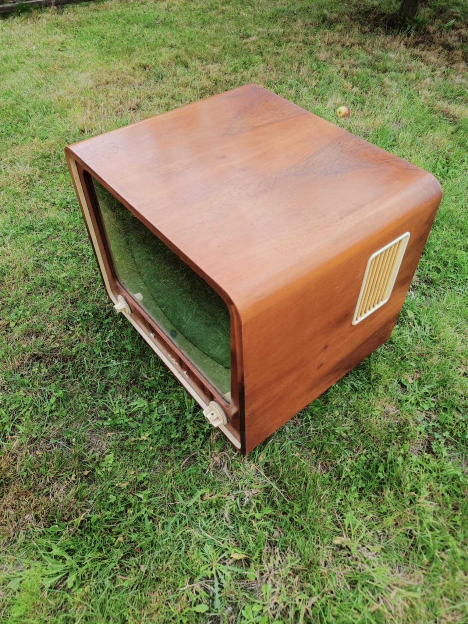 Telewizor zabytkowy retro PRL