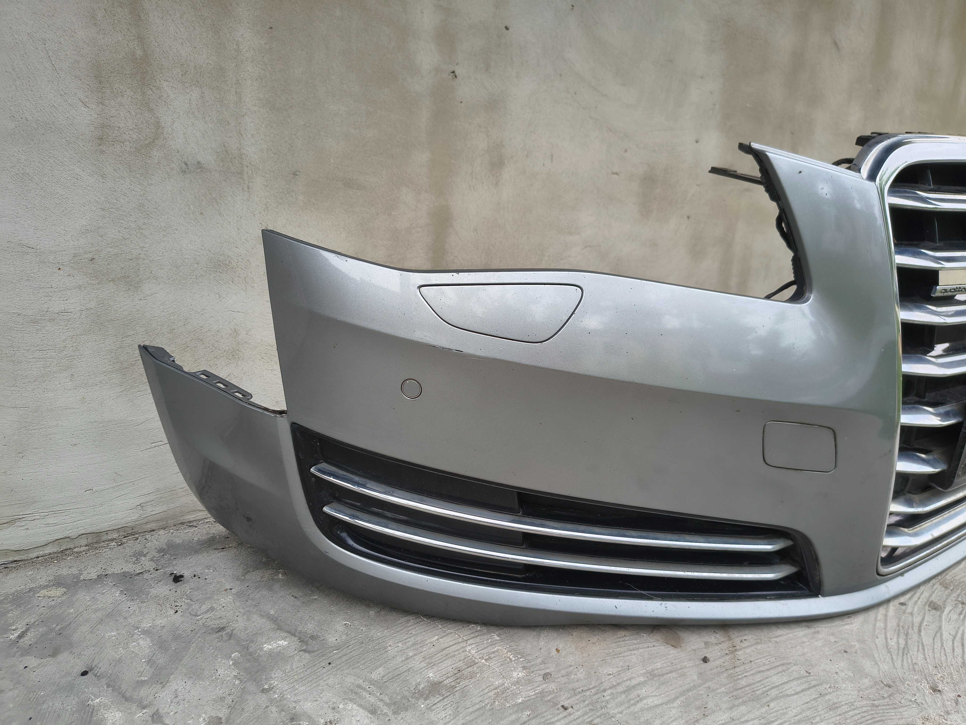 Zderzak przód  przedni  Audi A8 D4 LY7G