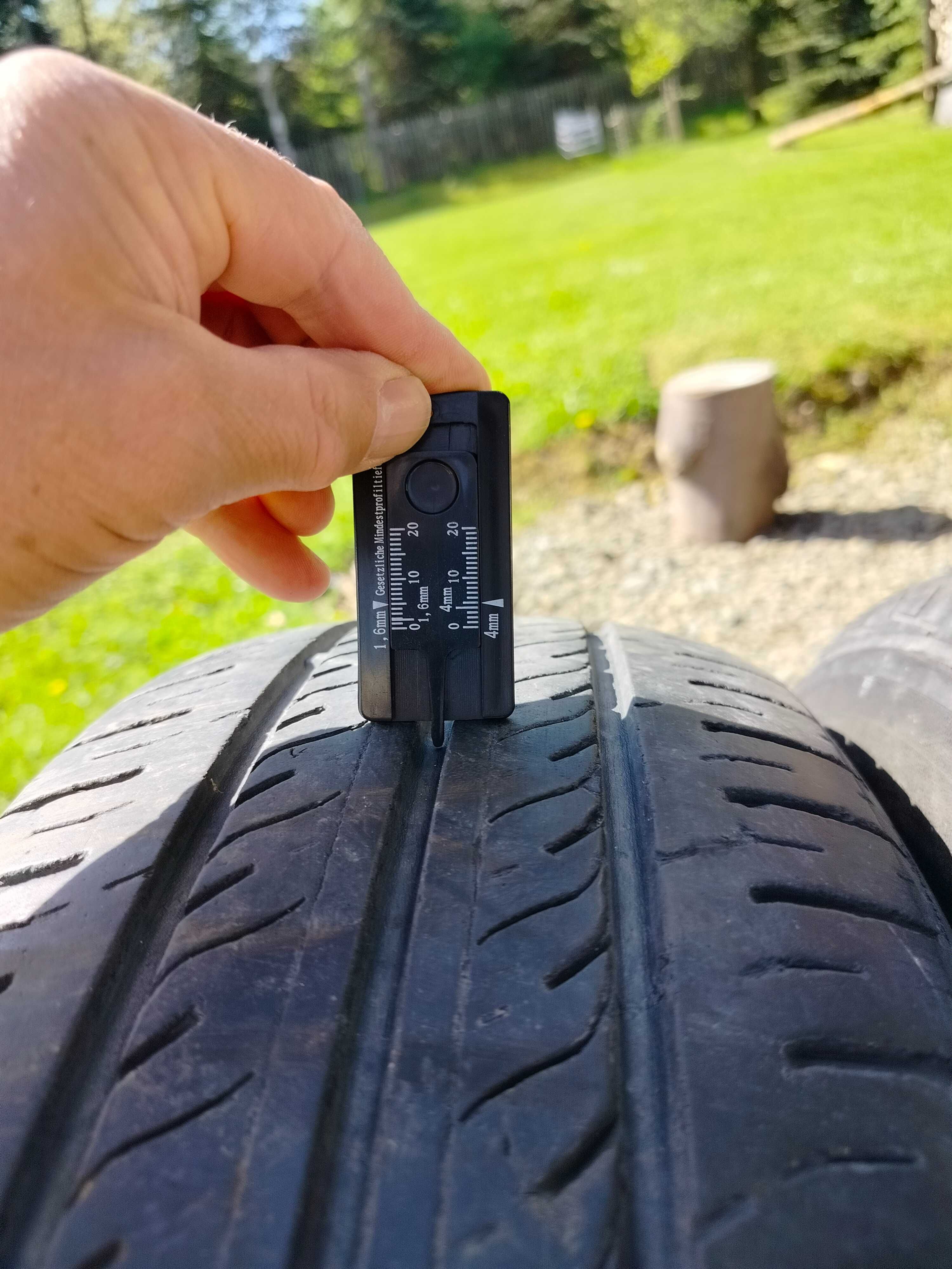 Sprzedam opony 215/65/16