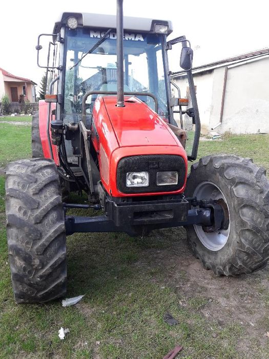 Massey Ferguson 4235