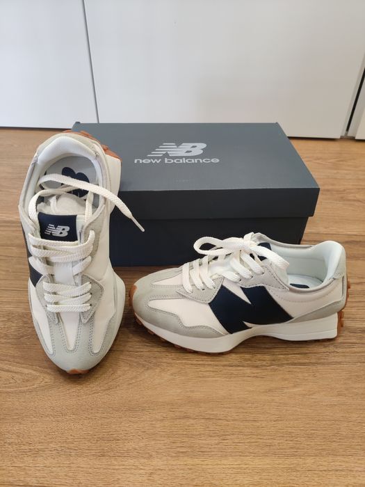 Sapatilhas New Balance 327 novas