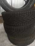 Зимова гума Nokian Hakkapeliitta 235/60R18, протектор майже новий 95%