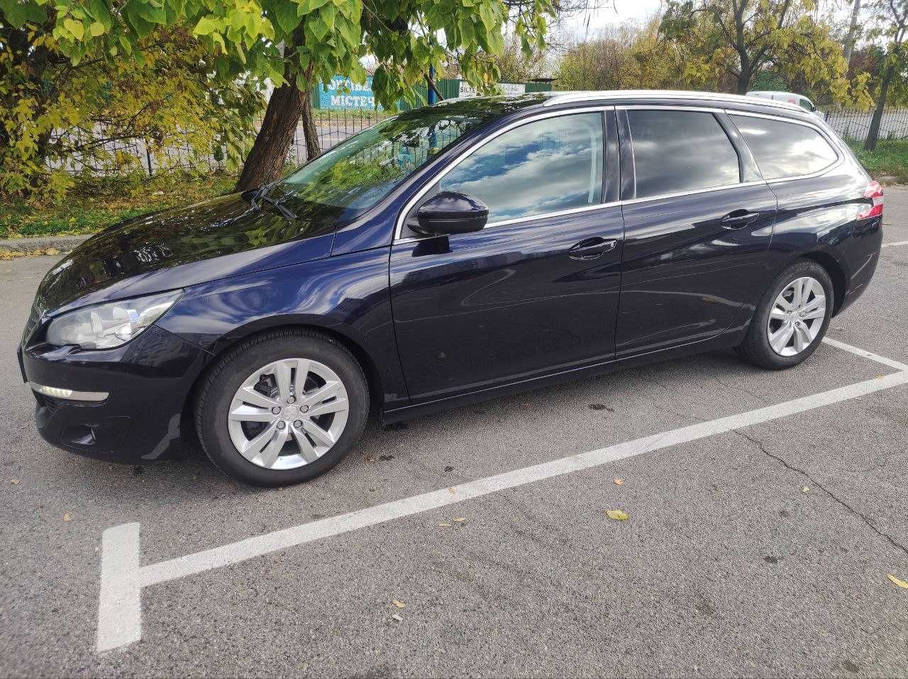 Peugeot 308 2015 рік