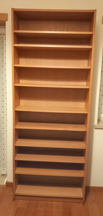 Estante BILLY cor FAIA com 8 prateleiras amovíveis