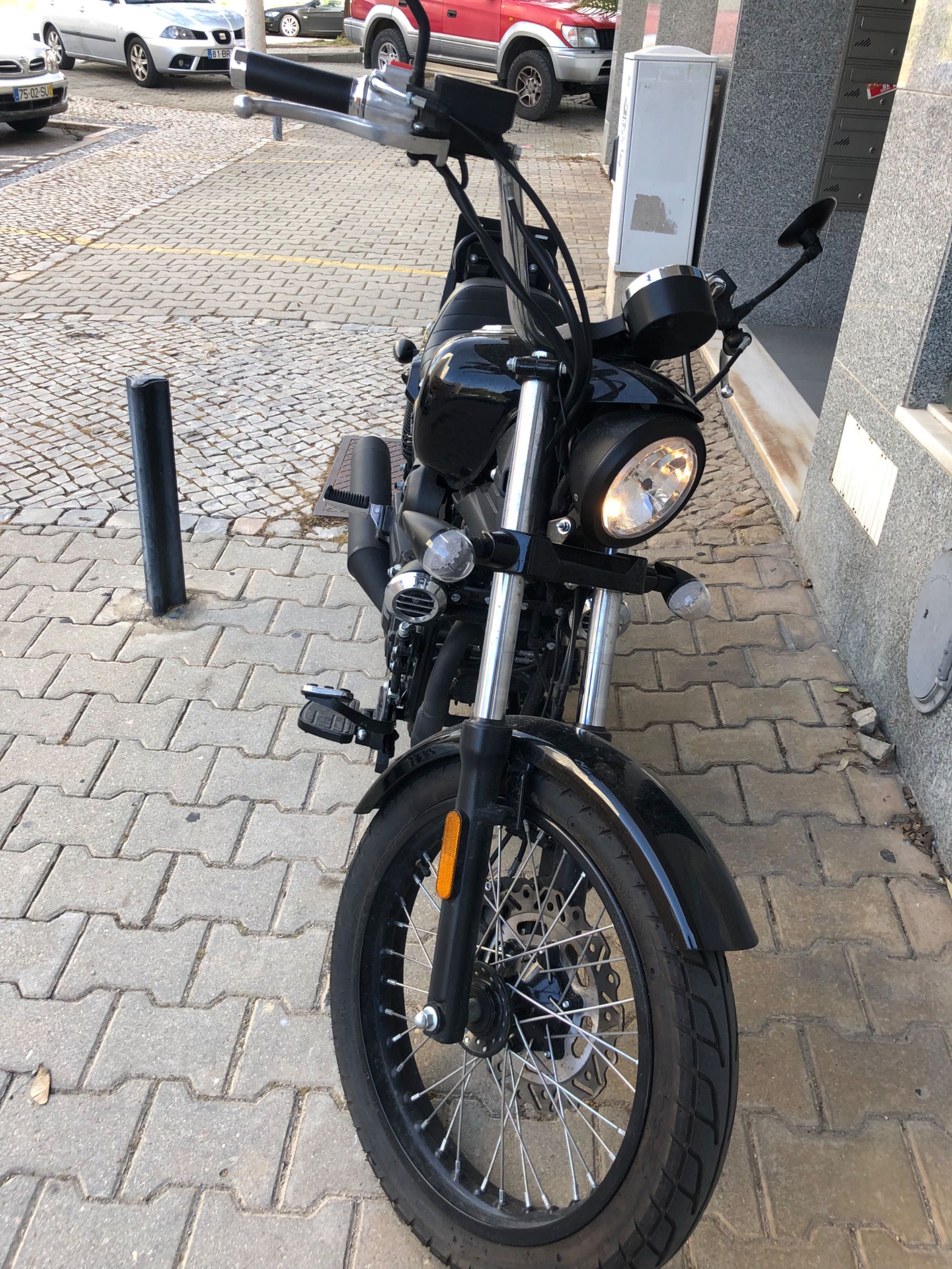 Mota 125 Macbor Rockster