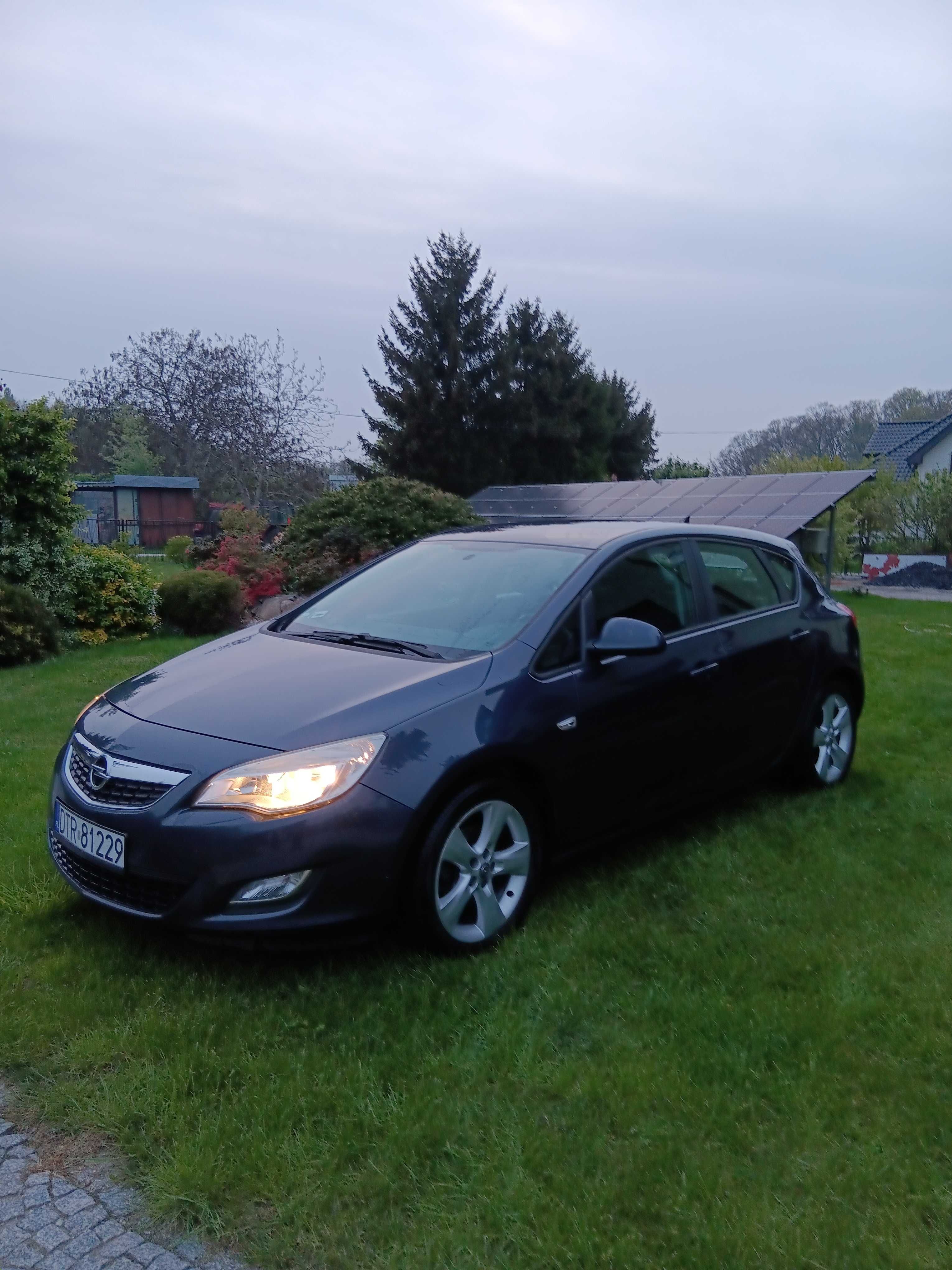 Opel Astra 1.6 benzyna+LPG instalacja 4-letnia, 2 kompl kół, 187 000km