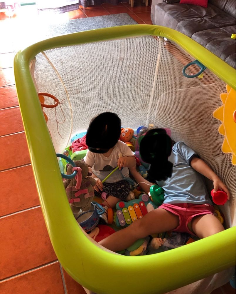 parque infantil crianca
