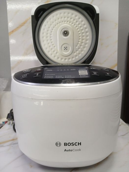 Мультиварка Bosch MUC11W12RU