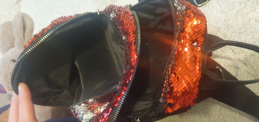 Plecak LoL surprise cekiny