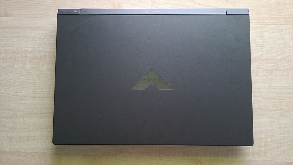 ТЕРМІНОВО Ноутбук HP victus gaming 16