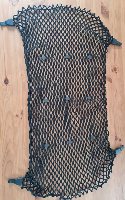 Siatka bagażnikowa audi a8 2002