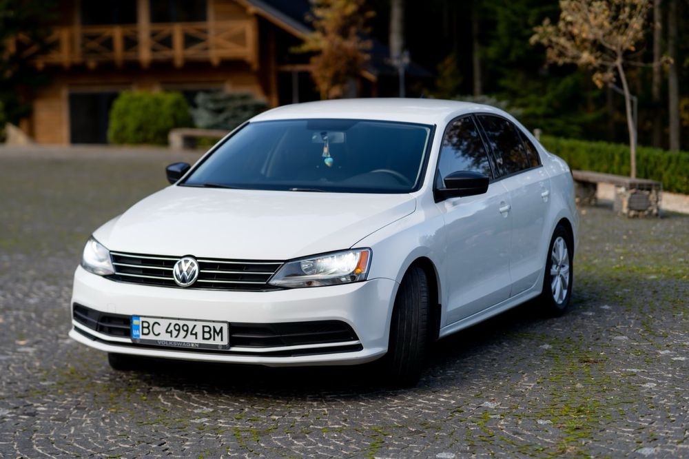 Автомобіль Volkswagen Jetta 2015