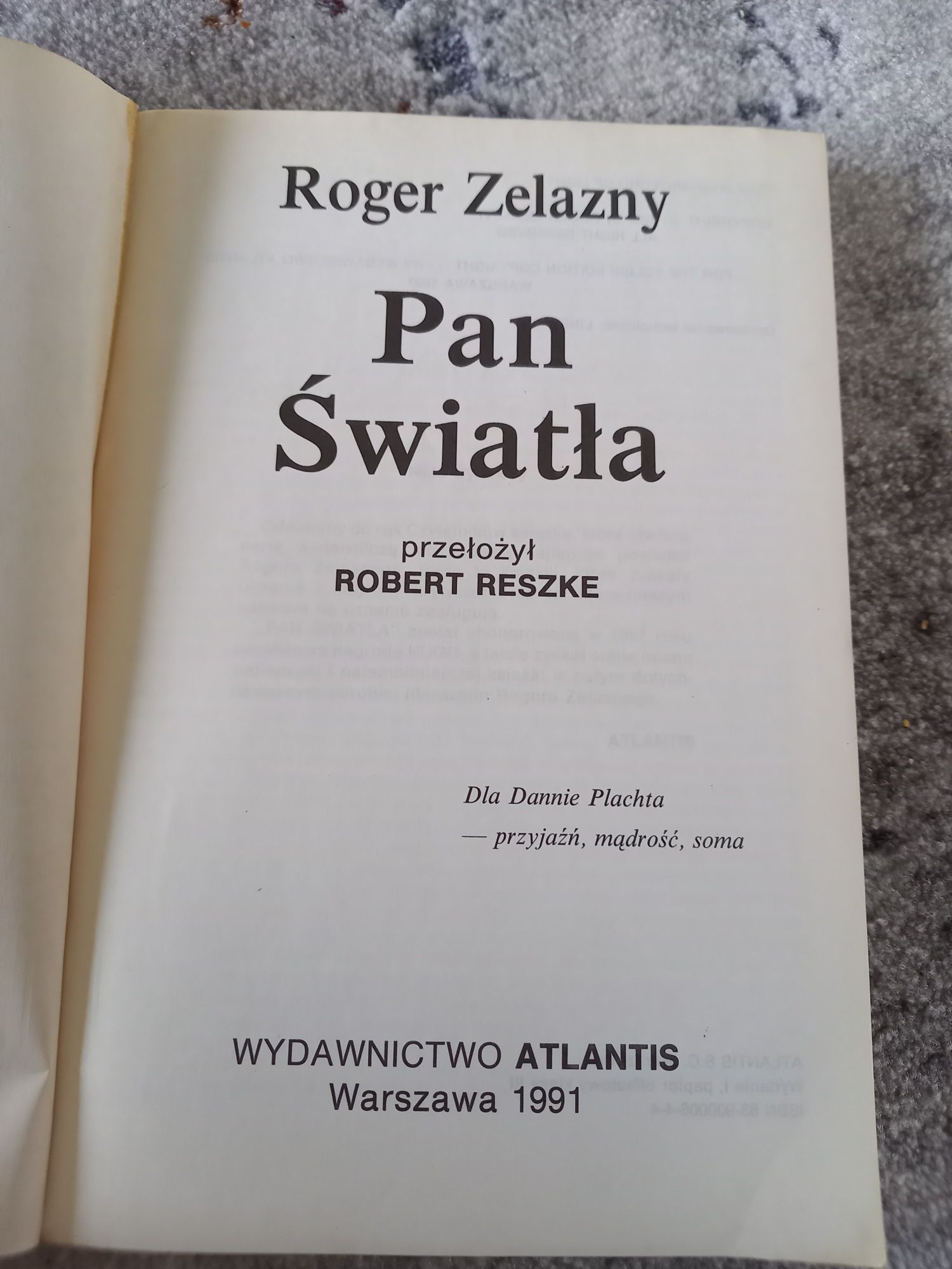 Pań Światła. Roger Żelazny