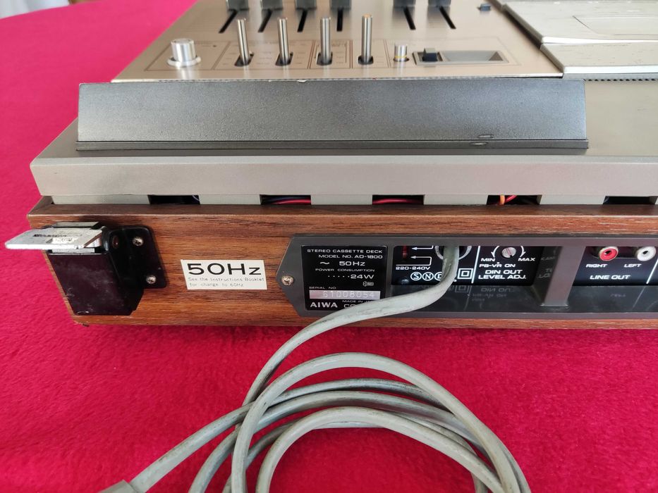 Aiwa AD-1800 Stereo Cassette Deck