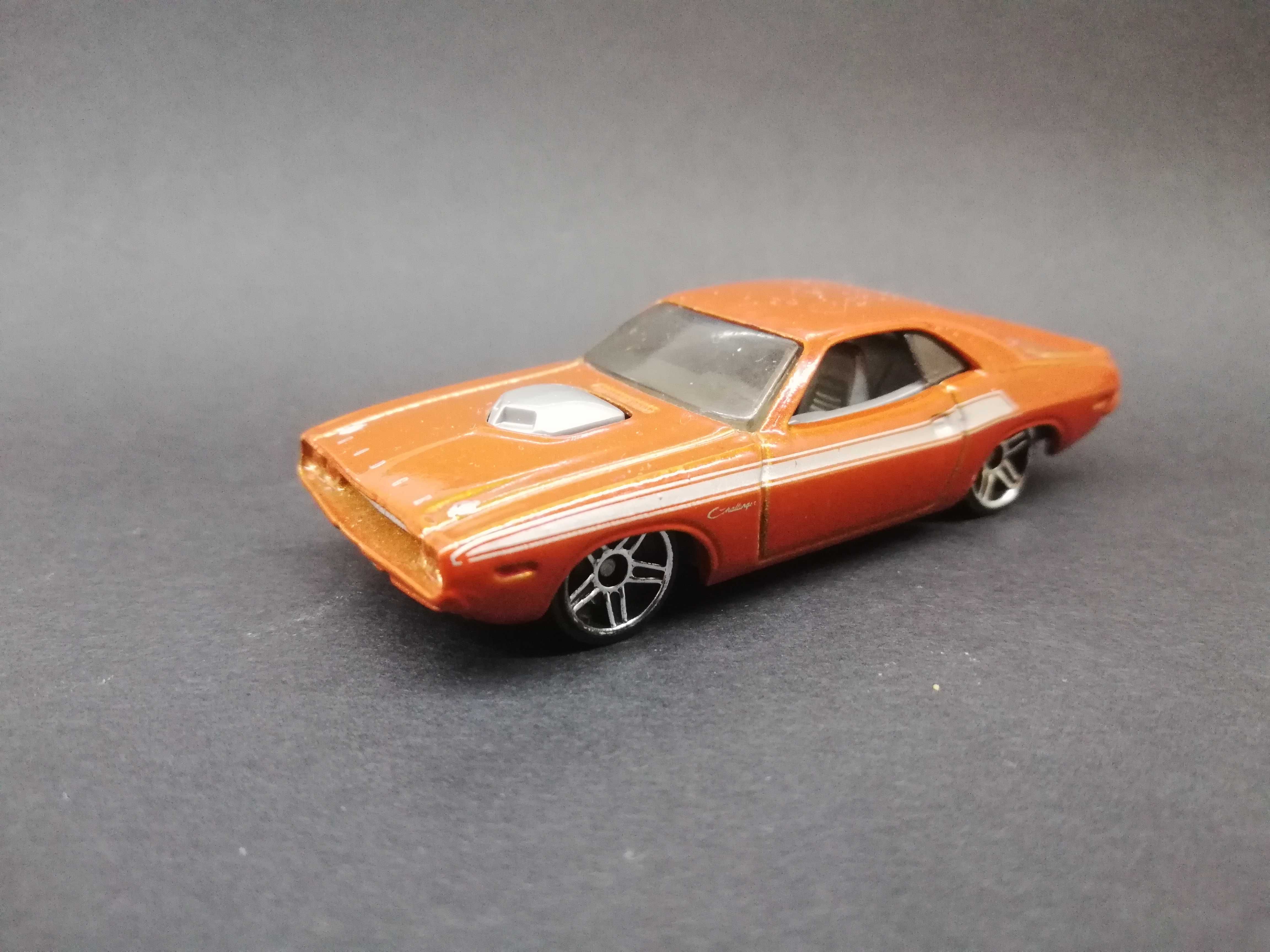 Resorak Hot Wheels '70 Dodge Challenger (2008)