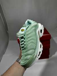 Кросівки Nike Air Max Tn
Plus Satin "Enamel Green"
