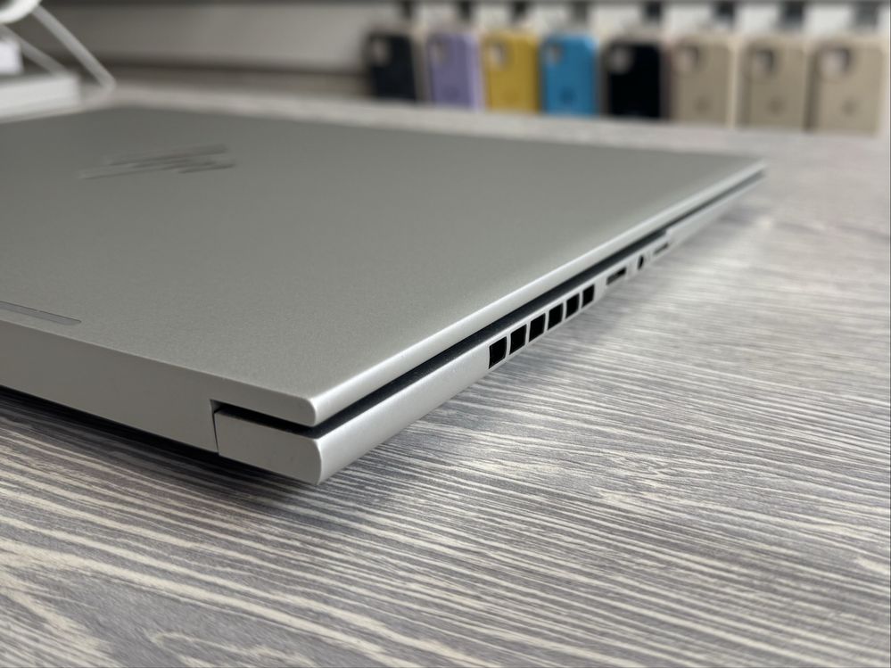 Hp Envy 16 / 120 Hz / Touch / i7 (13) / RAM 16 / RTX 4060 / 1 TB