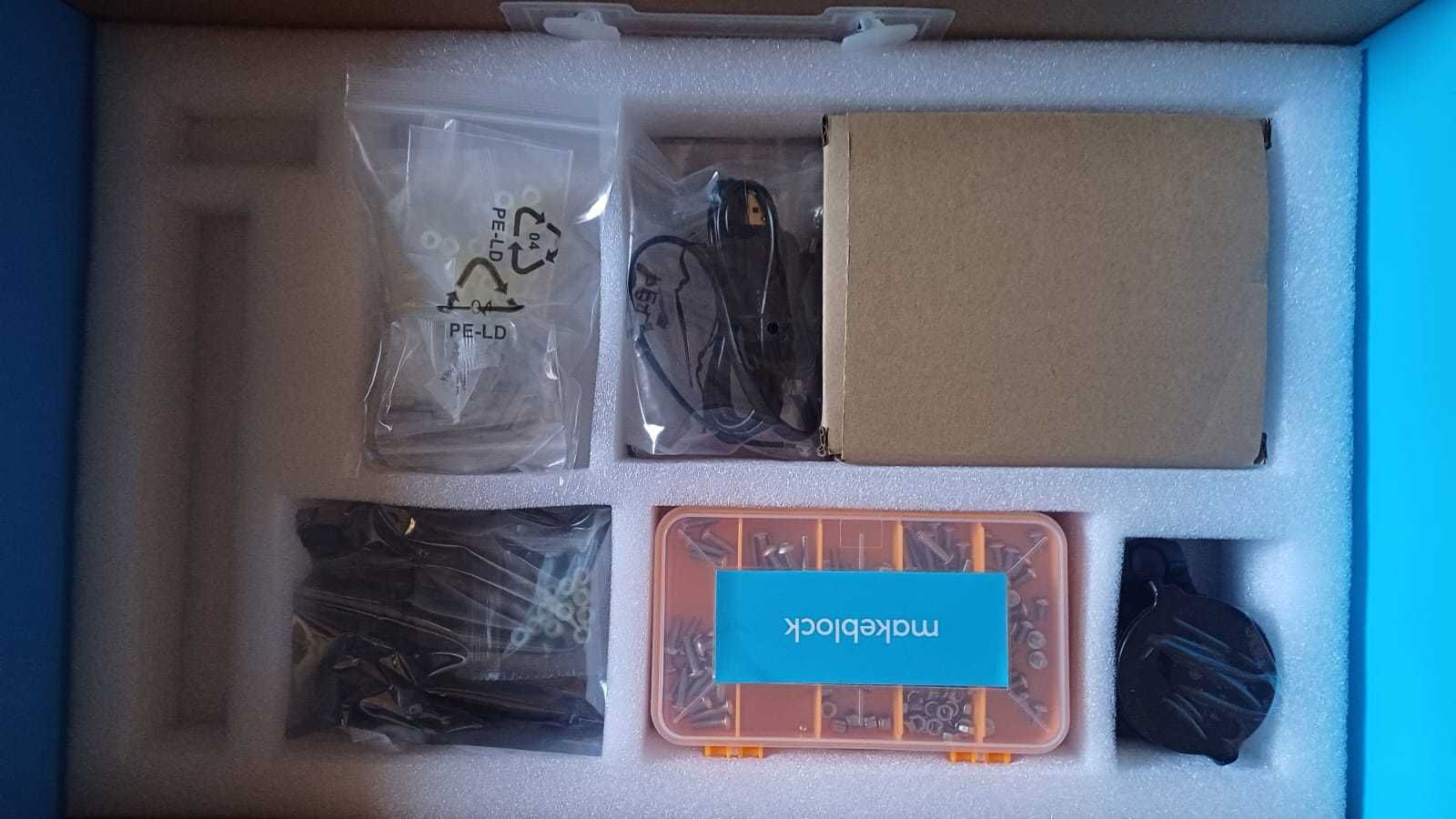 Robot edukacyjny 10 w 1 Makeblock Ultimate Robot Kit 2.0