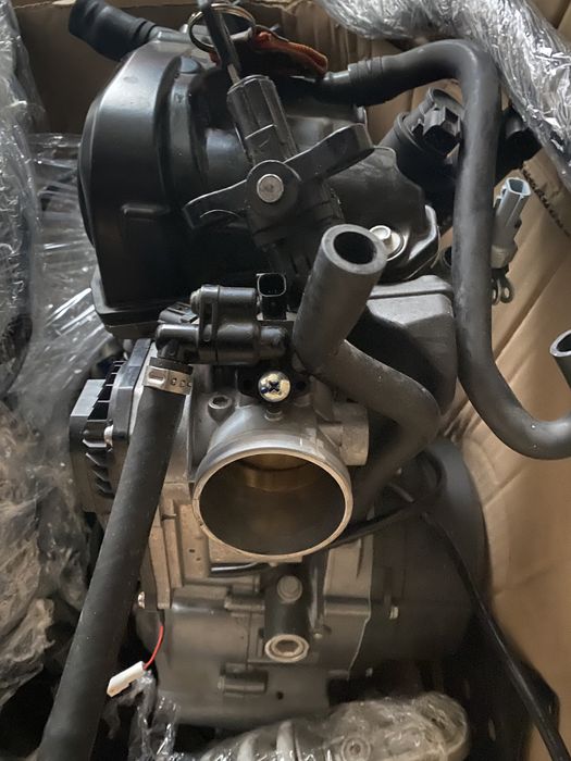 Ktm duke 690 silnik. 6 tys przebieg.