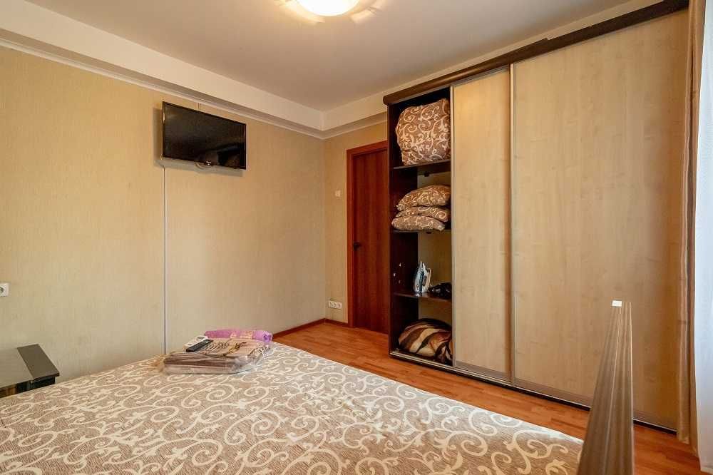 Здам посуточно 1к.  кв-ру, 10 хв.  до метро Г.Дніпра 3, ЗНИЖКИ-В ОПИСУ !!