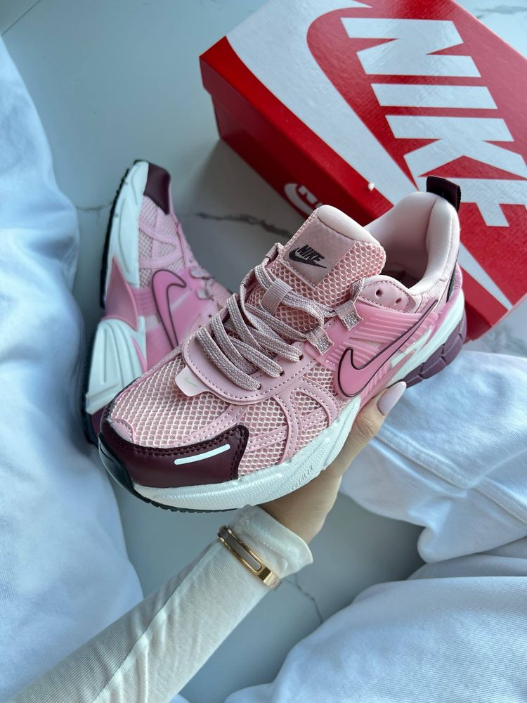 Nike V2K Run Triple Pink