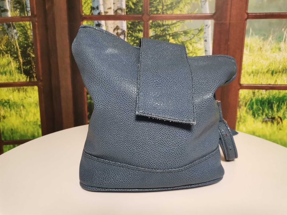 Torebka damska na różne okazje na innych aukcjach różne wzory i kolory