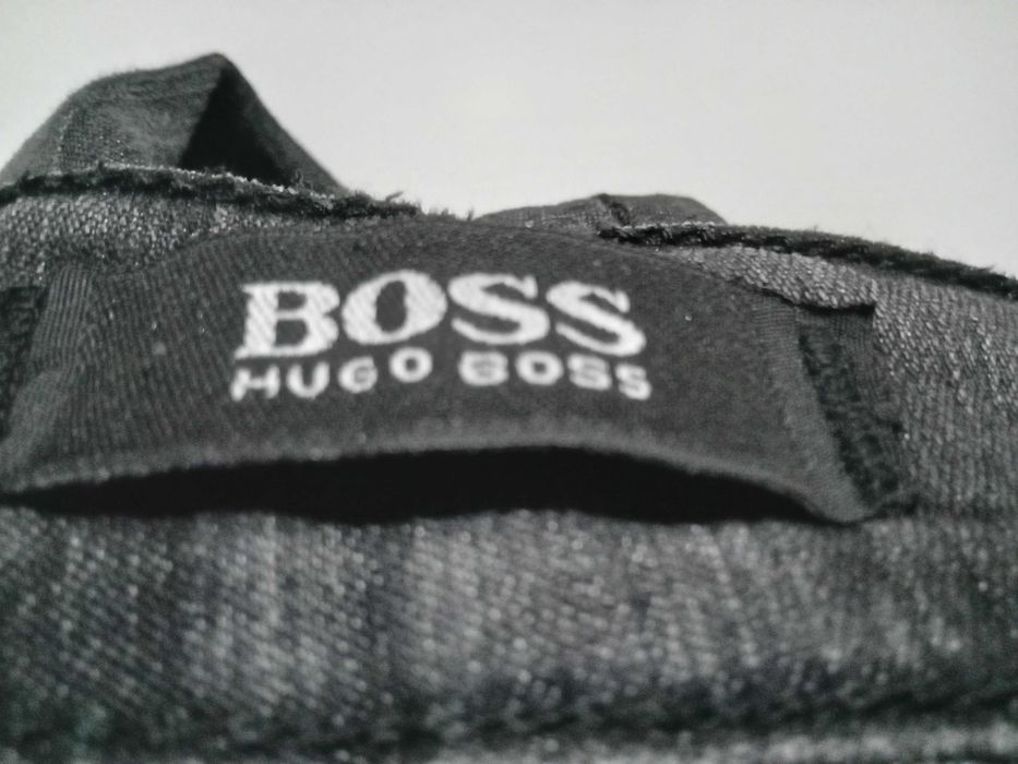 Calças HUGO BOSS, tamanho 42