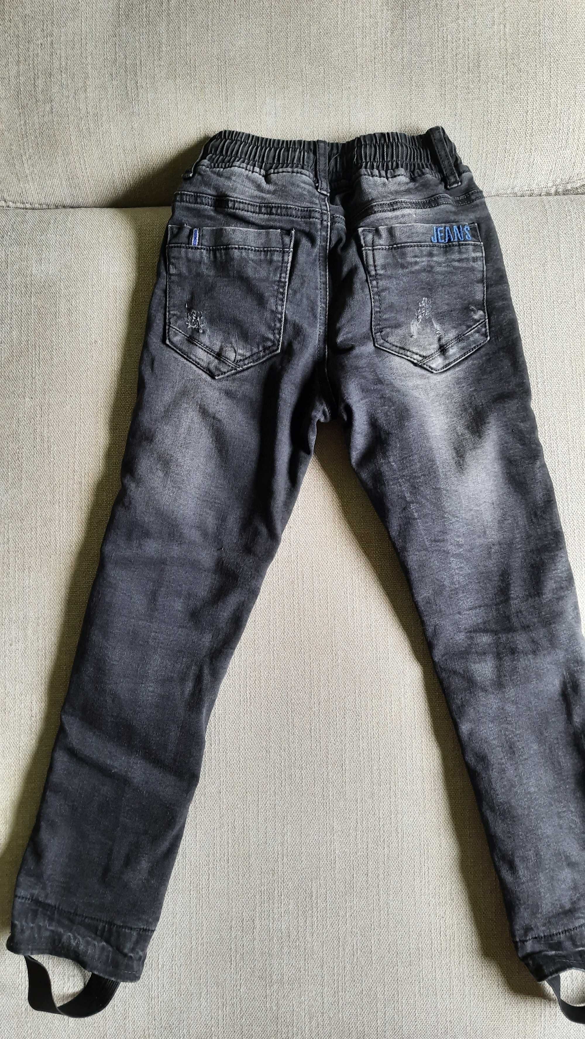 Штаны джинсы  на флисе зимние брюки демисезонные 6 7 л.  цена за 2!