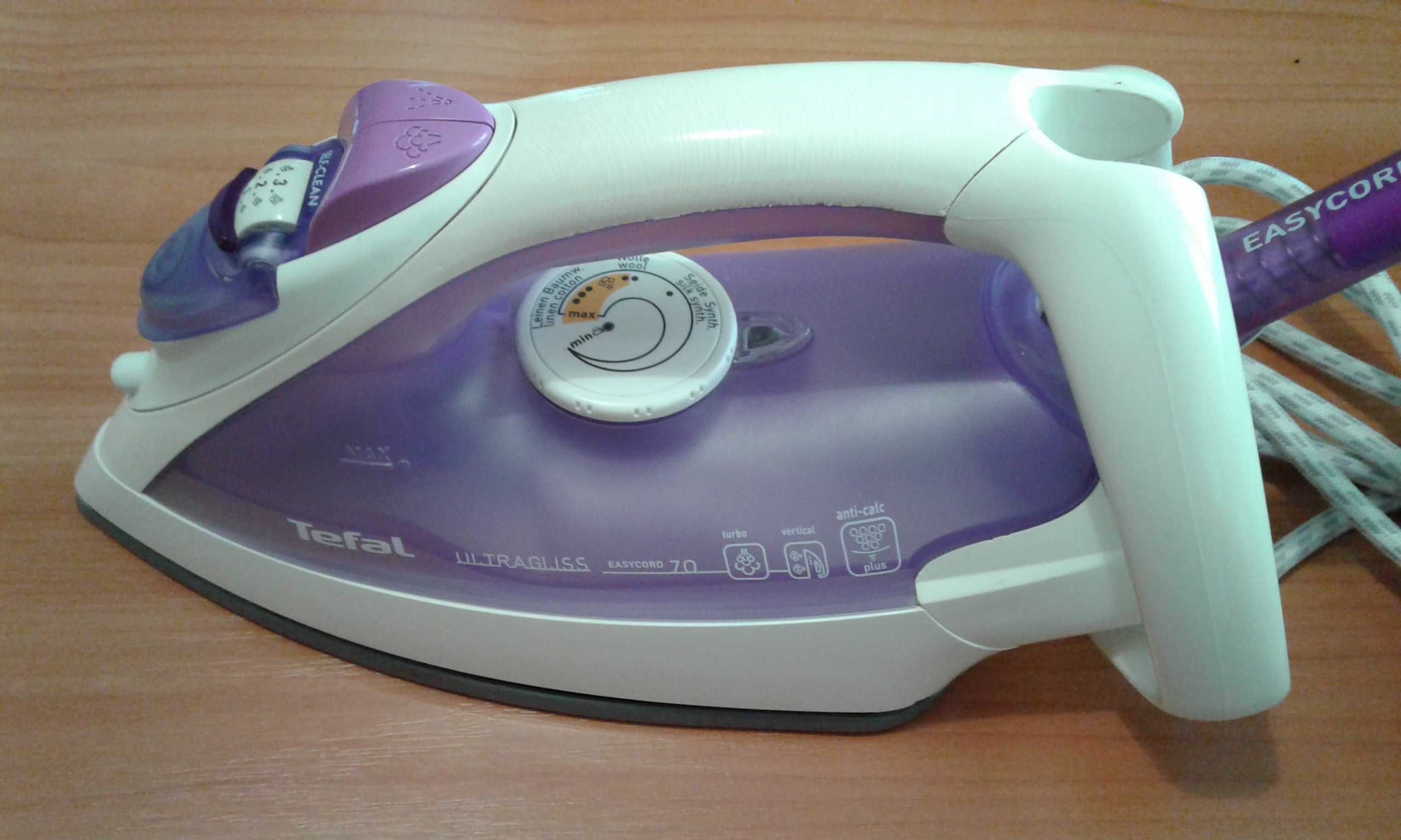 Праска Tefal Ultragliss Easycord 70