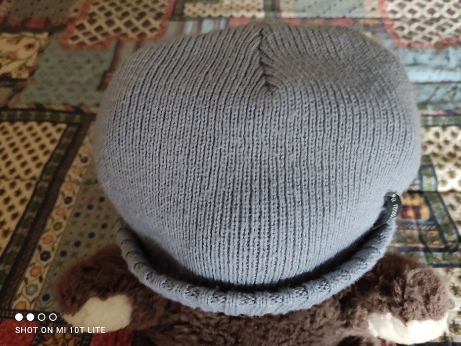 Gorro cinzento Tamanho 3/4 anos